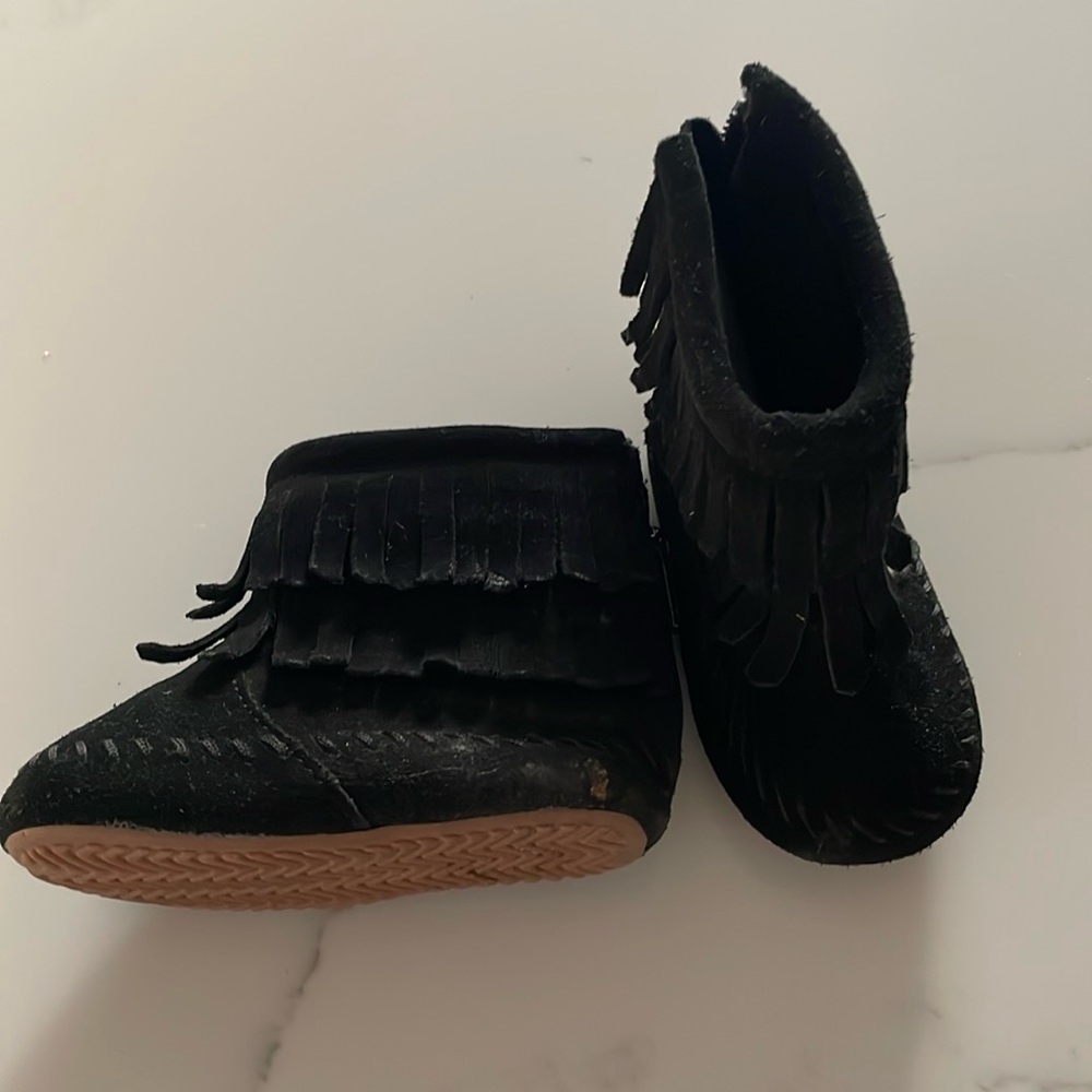 Walker, size 4, fringe black boots, inner lining and walking sole